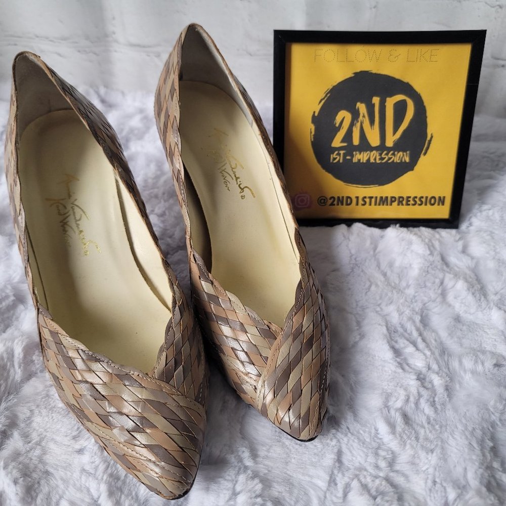 Vintage Gloria Vanderbilt G Baby Pastel Brown Gray Hand Woven Leather Size 7N